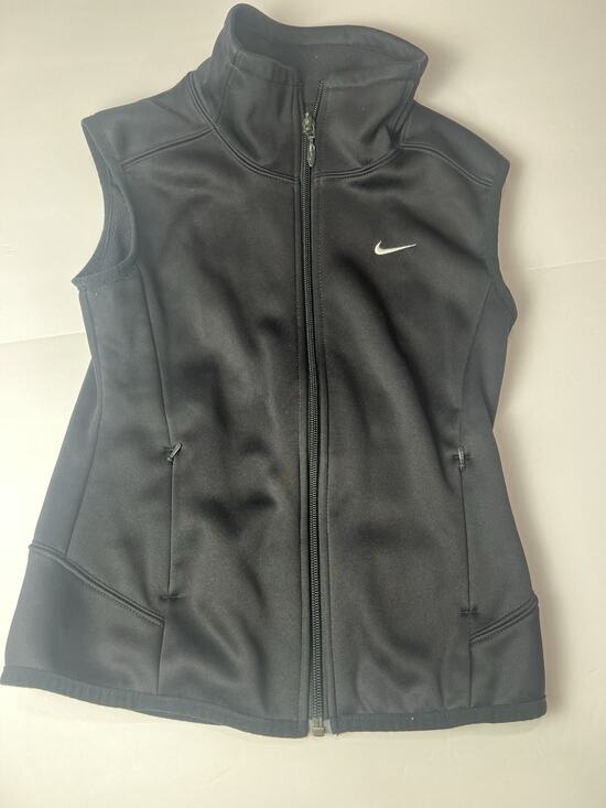 Nike Other - Nike Therma Fit Size 10/12 Medium Girls Zip up Vest